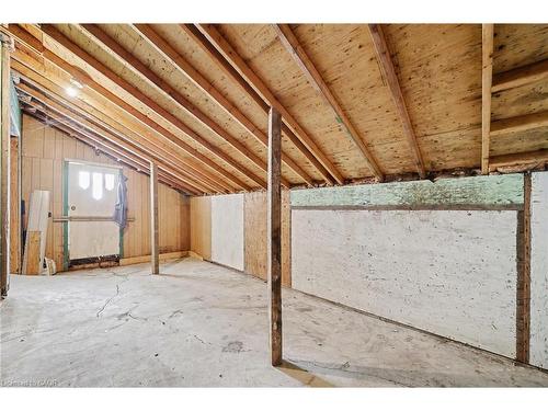 76 Main Street E, Mapleton, ON - Indoor