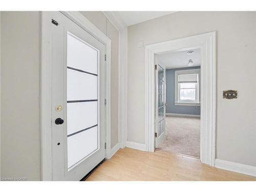 76 Main Street E, Mapleton, ON - Indoor Photo Showing Other Room