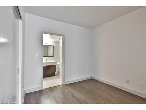 705-126 Simcoe Street, Toronto, ON - Indoor Photo Showing Other Room