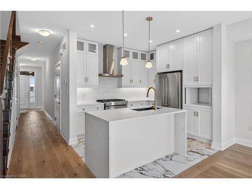 12-675 Victoria Road N, Guelph, ON - Indoor Photo Showing Kitchen With Upgraded Kitchen