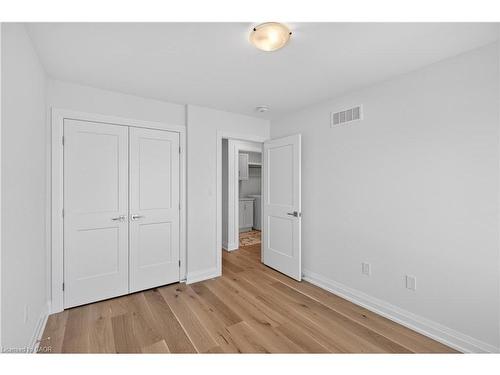 12-675 Victoria Road N, Guelph, ON - Indoor Photo Showing Other Room