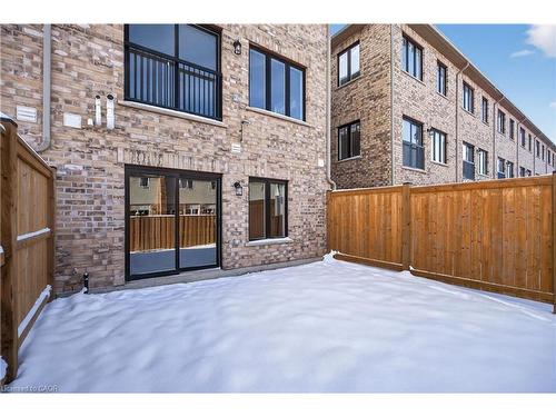 12-675 Victoria Road N, Guelph, ON - Outdoor With Exterior