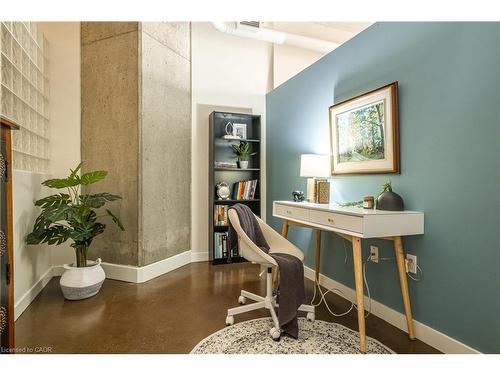 612-66 Bay Street S, Hamilton, ON - Indoor Photo Showing Office