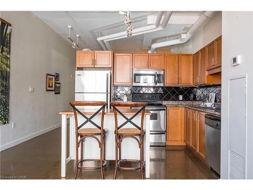612-66 Bay Street S, Hamilton, ON - Indoor Photo Showing Kitchen With Stainless Steel Kitchen