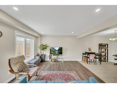 129 Templewood Drive, Kitchener, ON - Indoor Photo Showing Other Room