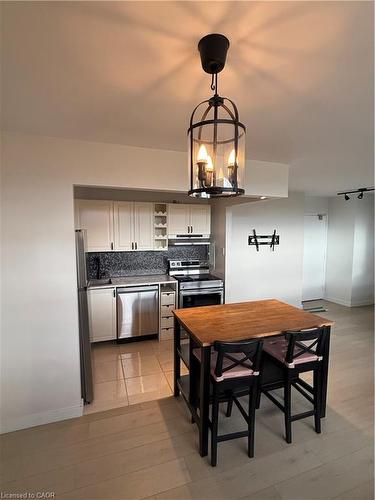 705-15 Albright Road, Stoney Creek, ON - Indoor Photo Showing Other Room