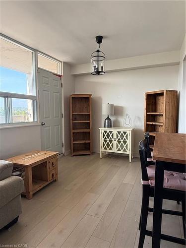 705-15 Albright Road, Stoney Creek, ON - Indoor