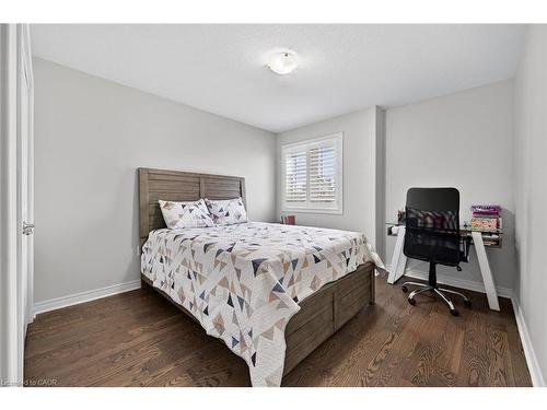 63 Chamomile Drive, Hamilton, ON - Indoor Photo Showing Bedroom