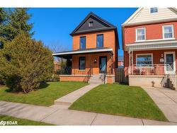 UPPER-1 Edward Street  Hamilton, ON L8L 2V2