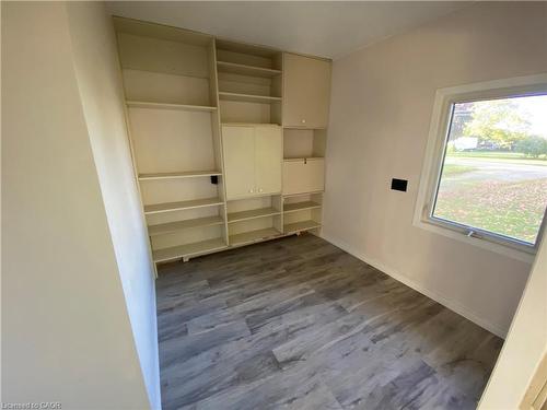 5220-5226 Greenlane Road, Beamsville, ON - Indoor Photo Showing Other Room