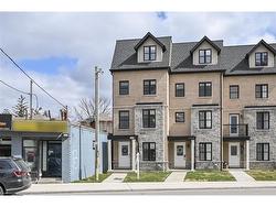 7-2179C Weston Road  Toronto, ON M9N 0B5