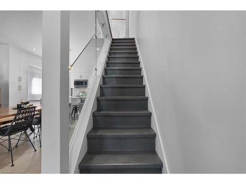 575 Mary Street, Hamilton, ON - Indoor Photo Showing Other Room