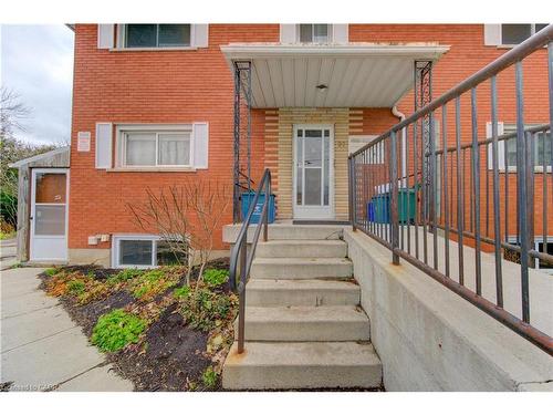 27 Margaret Avenue N, Waterloo, ON 