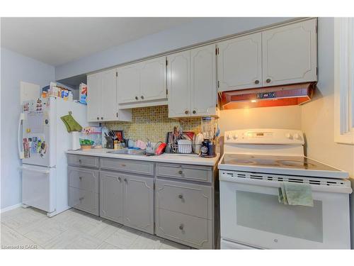 27 Margaret Avenue N, Waterloo, ON 