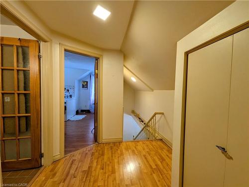 85 Dodson Street, Hamilton, ON - Indoor Photo Showing Other Room