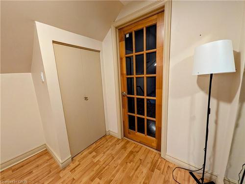 85 Dodson Street, Hamilton, ON - Indoor Photo Showing Other Room