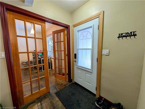 85 Dodson Street, Hamilton, ON - Indoor Photo Showing Other Room
