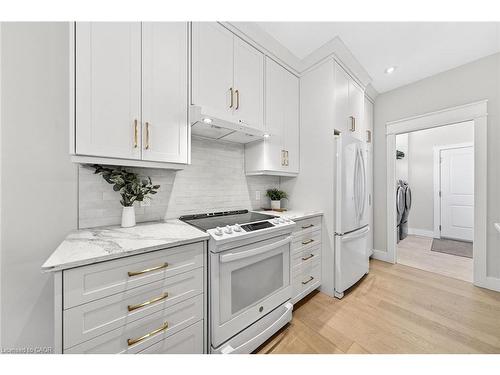 23-24 Craddock Boulevard, Jarvis, ON - Indoor Photo Showing Kitchen With Upgraded Kitchen