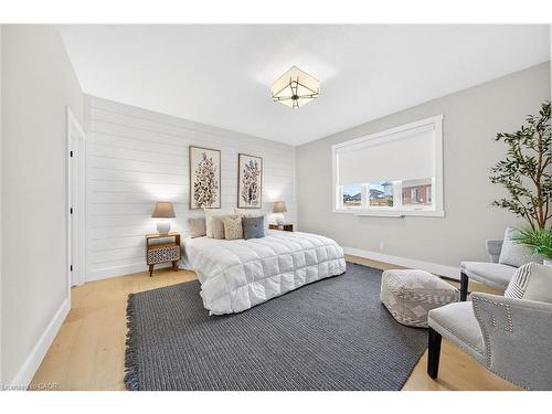 23-24 Craddock Boulevard, Jarvis, ON - Indoor Photo Showing Bedroom
