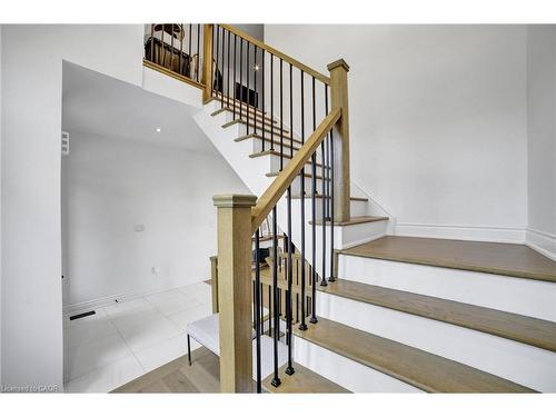 Entire House-24 Cesar Place, Ancaster, ON - Indoor Photo Showing Other Room