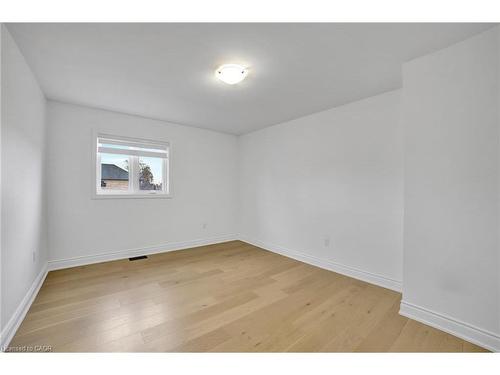 Entire House-24 Cesar Place, Ancaster, ON - Indoor Photo Showing Other Room