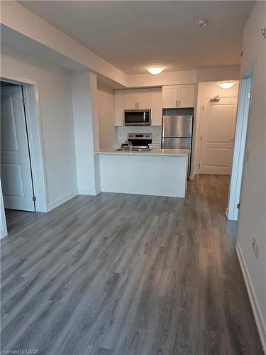 433-5055 Greenlane Road, Beamsville, ON - Indoor Photo Showing Kitchen