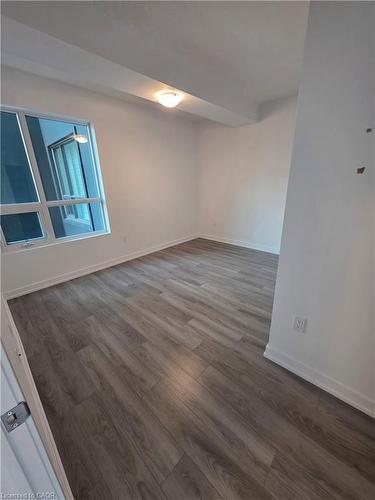 433-5055 Greenlane Road, Beamsville, ON - Indoor Photo Showing Other Room