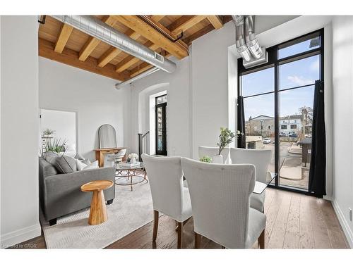 208-19 Guelph Avenue, Cambridge, ON - Indoor