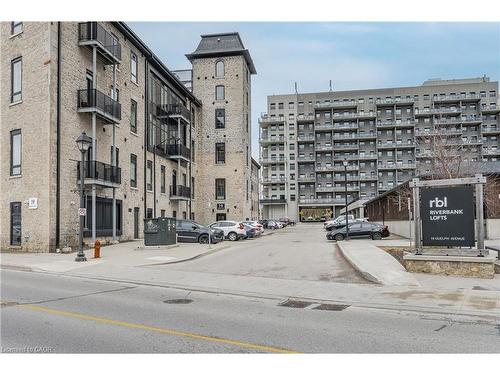 208-19 Guelph Avenue, Cambridge, ON - Outdoor With Balcony With Facade