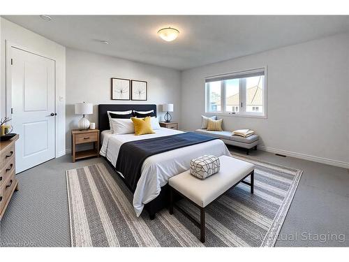 466 Blackburn Drive, Brantford, ON - Indoor Photo Showing Bedroom