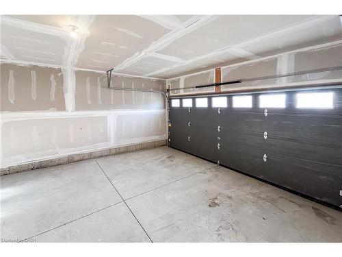 466 Blackburn Drive, Brantford, ON - Indoor Photo Showing Garage