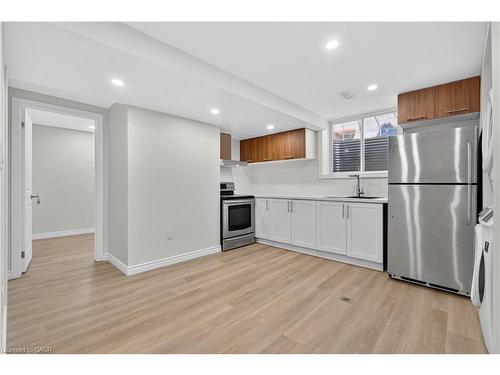 120 Westheights Drive, Kitchener, ON - Indoor Photo Showing Kitchen