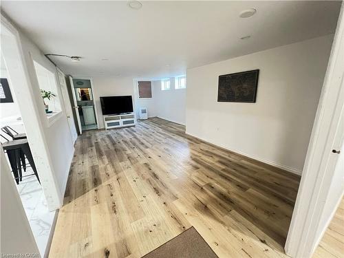 99 Brucedale Avenue E, Hamilton, ON - Indoor