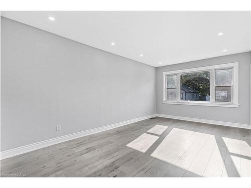 146 Craigroyston Road, Hamilton, ON - Indoor