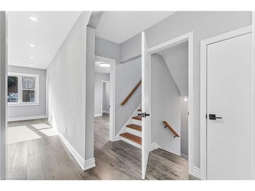 146 Craigroyston Road, Hamilton, ON - Indoor Photo Showing Other Room