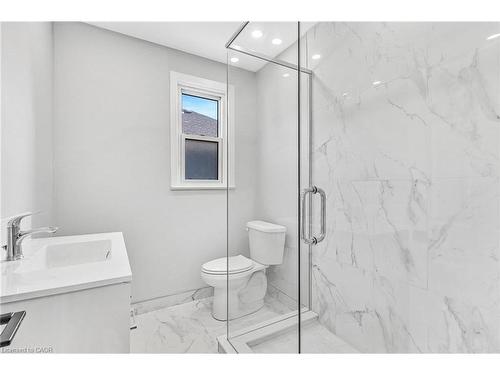 146 Craigroyston Road, Hamilton, ON - Indoor Photo Showing Bathroom