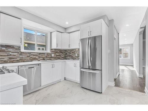 146 Craigroyston Road, Hamilton, ON - Indoor Photo Showing Kitchen