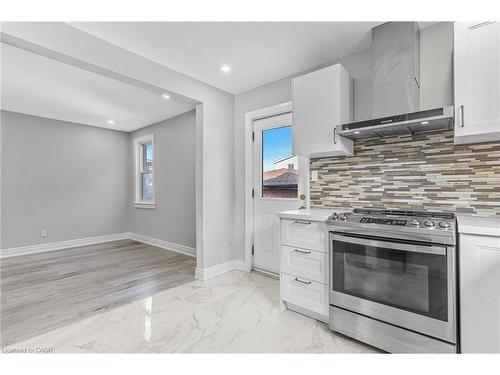 146 Craigroyston Road, Hamilton, ON - Indoor Photo Showing Kitchen