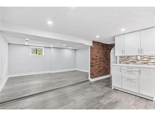 146 Craigroyston Road, Hamilton, ON - Indoor