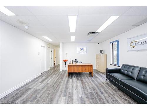 264 Woodlawn Road W, Guelph, ON 