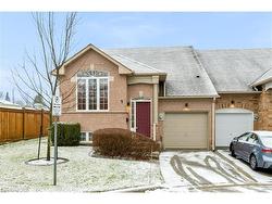 1-10 Davidson Boulevard  Dundas, ON L9H 7N9