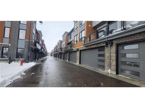 51-271 Grey Silo Road, Waterloo, ON - Outdoor