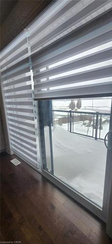 51-271 Grey Silo Road, Waterloo, ON - Indoor Photo Showing Other Room
