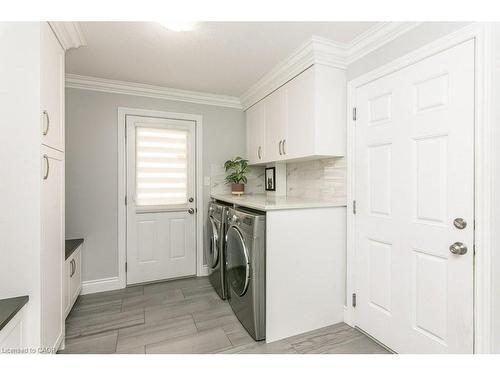 19 Tremaine Drive, Kitchener, ON - Indoor Photo Showing Laundry Room