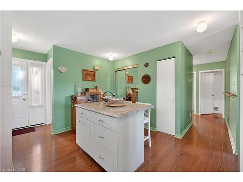 97-122 Bunting Road, St. Catharines, ON - Indoor