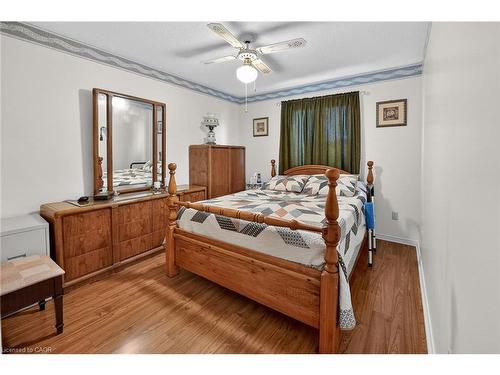 97-122 Bunting Road, St. Catharines, ON - Indoor Photo Showing Bedroom