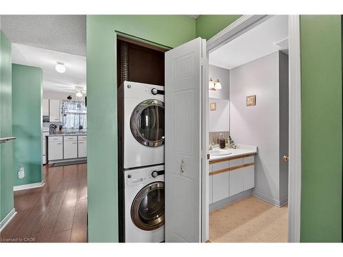 97-122 Bunting Road, St. Catharines, ON - Indoor Photo Showing Laundry Room