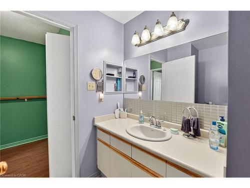 97-122 Bunting Road, St. Catharines, ON - Indoor Photo Showing Bathroom