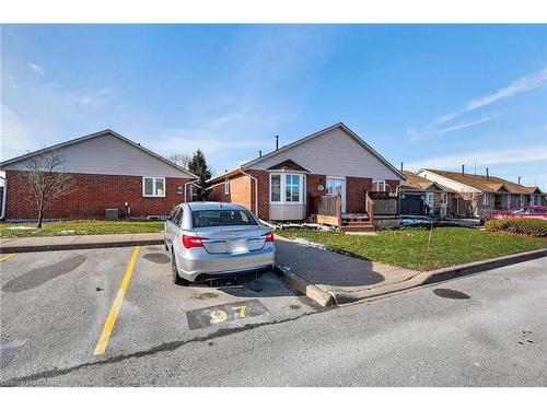 97-122 Bunting Road, St. Catharines, ON - Outdoor