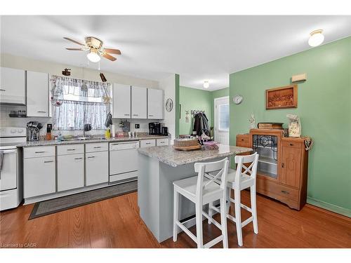97-122 Bunting Road, St. Catharines, ON - Indoor Photo Showing Kitchen